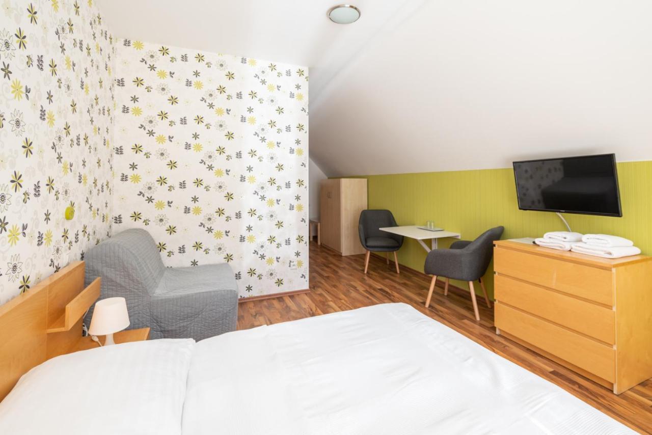 Hotel Garni Pod Skalkou Cesky Krumlov Exterior photo