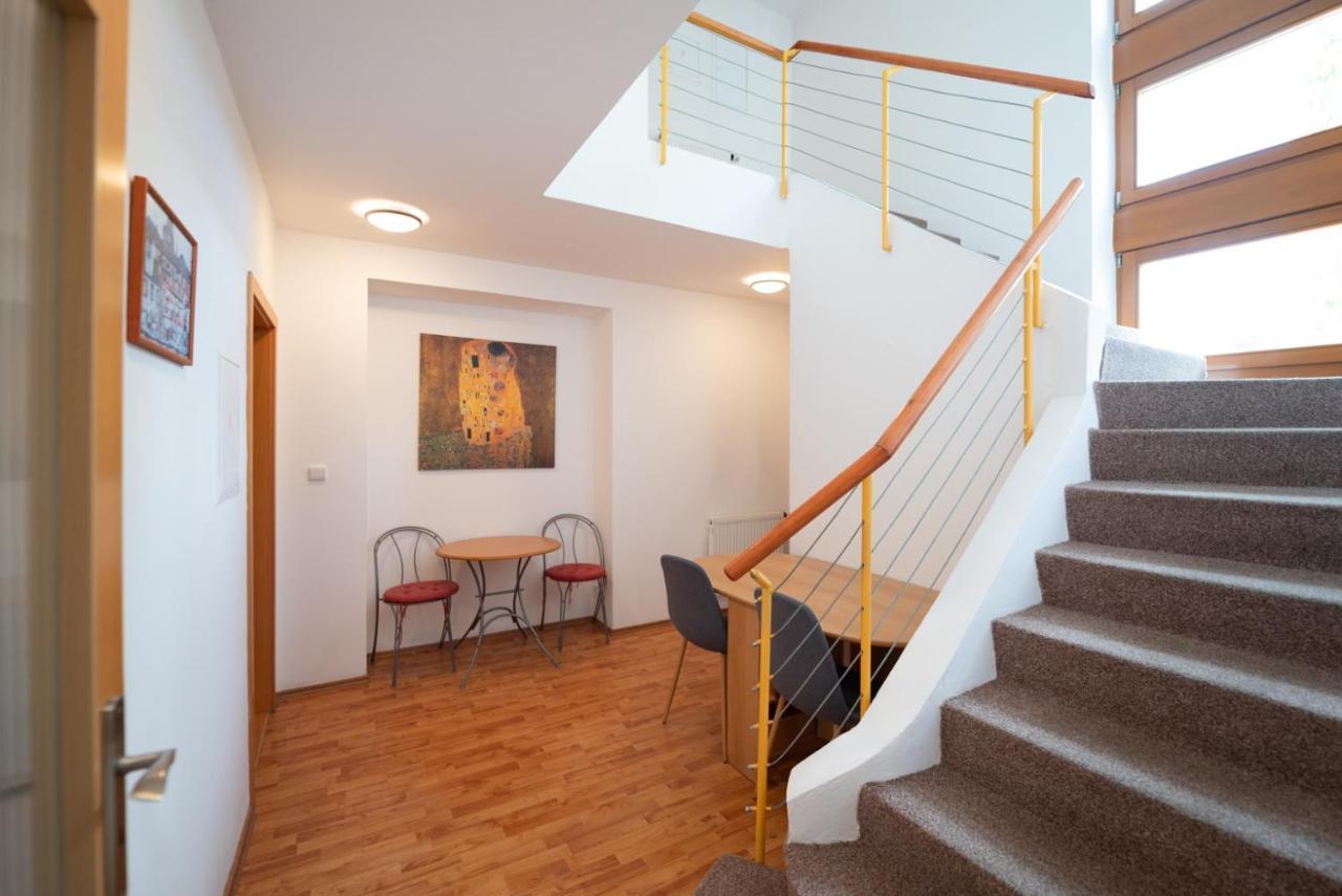 Hotel Garni Pod Skalkou Cesky Krumlov Exterior photo