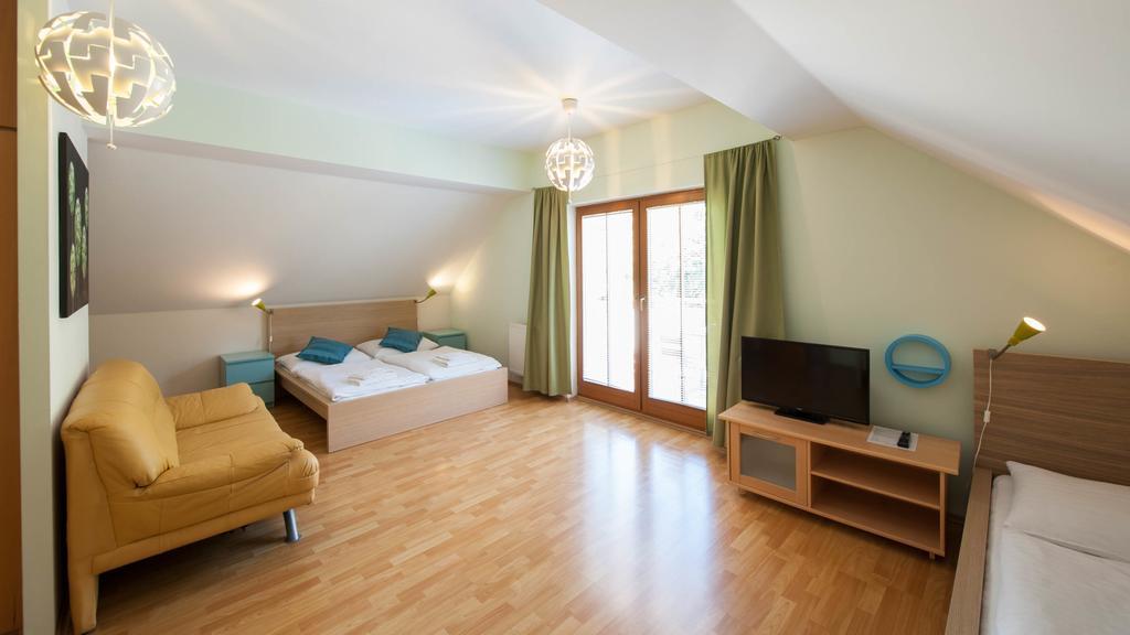 Hotel Garni Pod Skalkou Cesky Krumlov Exterior photo